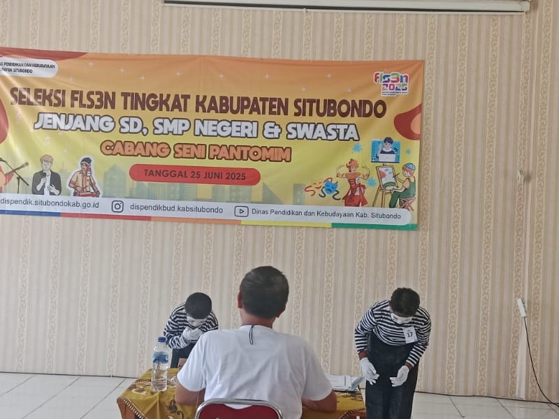 LOMBA PANTOMIM